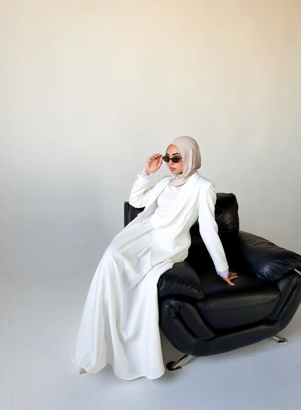 Camellia Full Suit - White